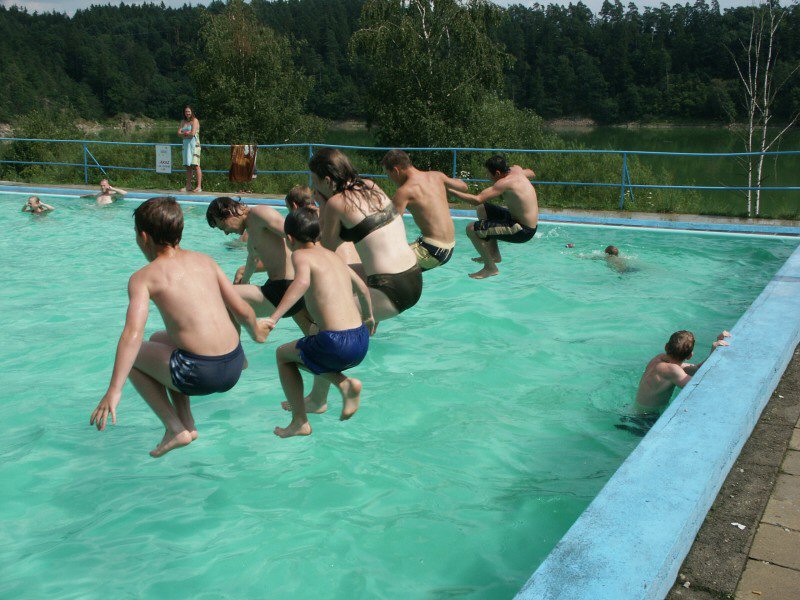 mb040801024.jpg